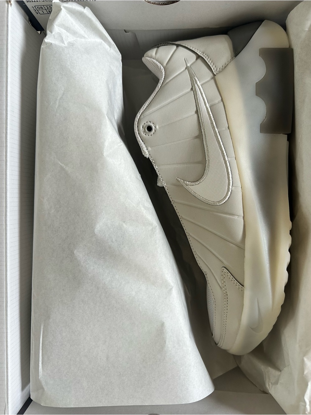 Men’s LeBron Witness IX